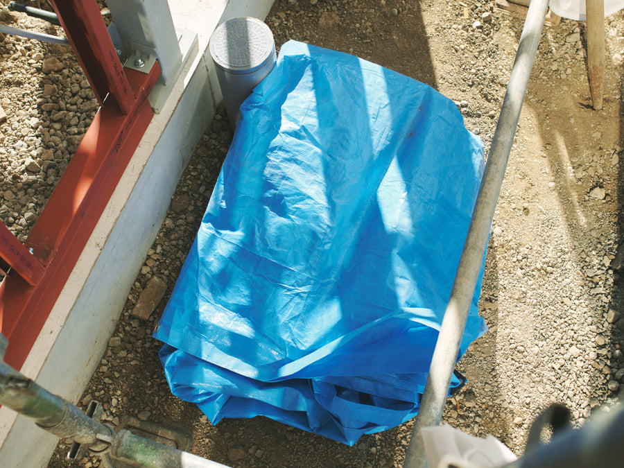 青い布（ブルーシート）