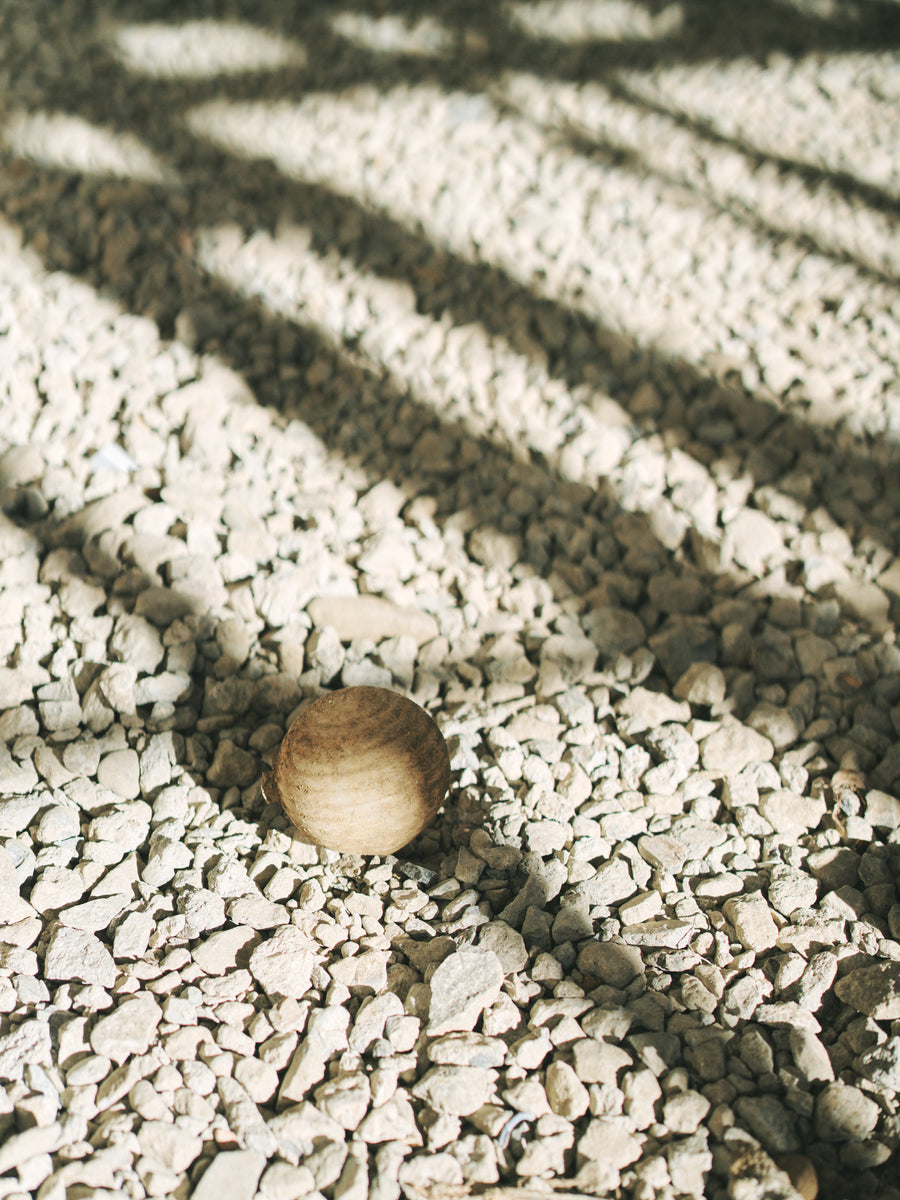 破砕された球（ボール）