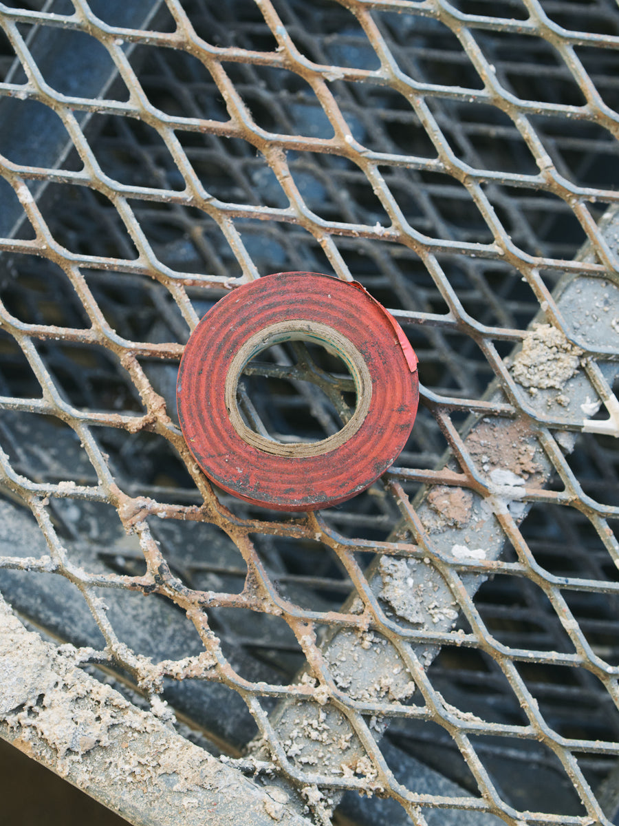 産業の継承（赤いテープ）