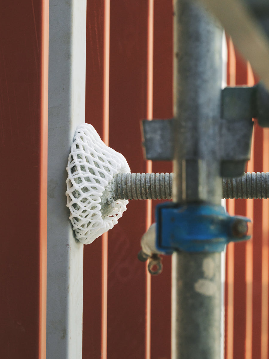 ボルトの果実（足場の養生）